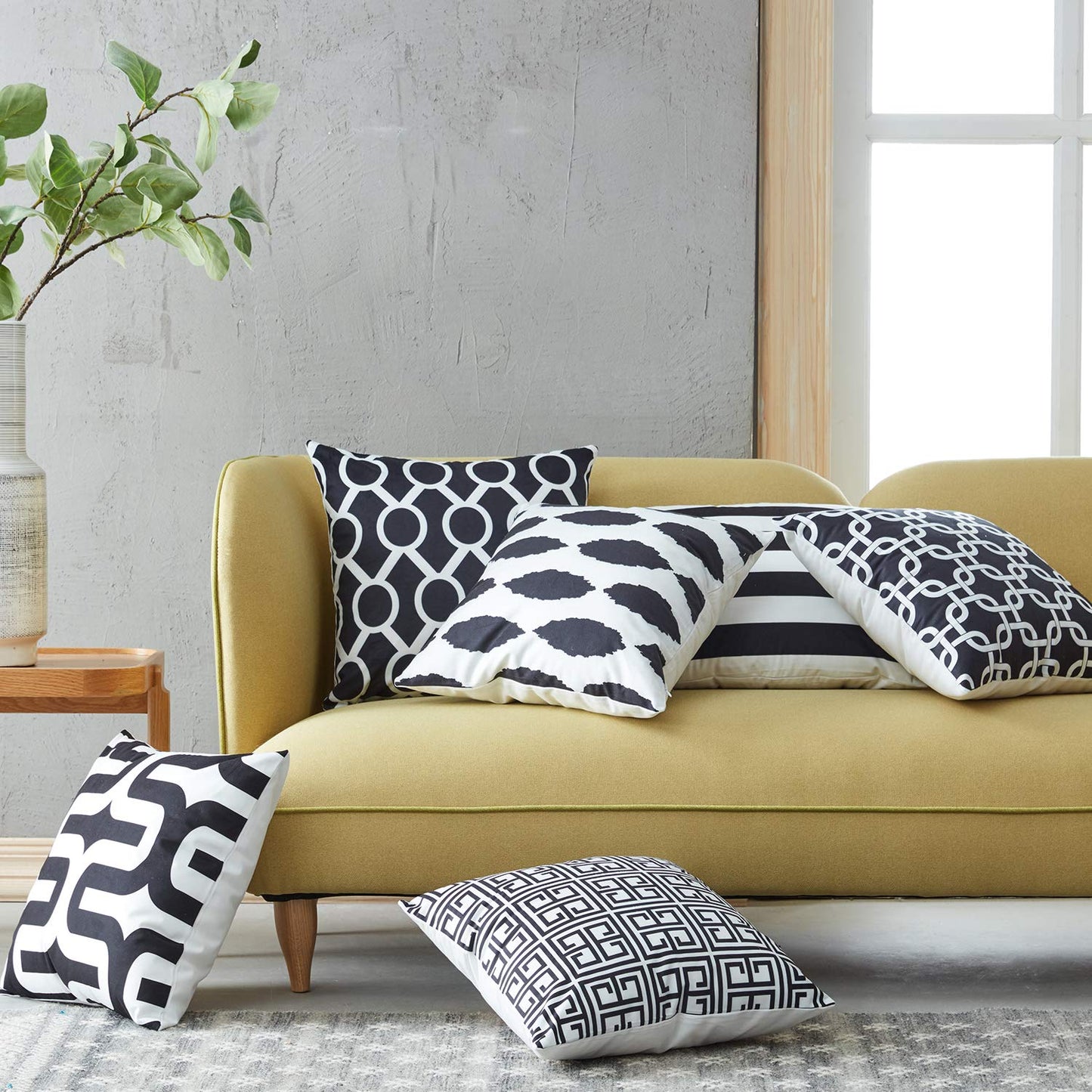 Black and White Decorative Throw Pillow Covers